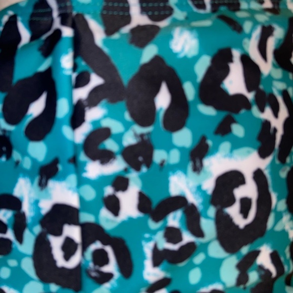 Hurley green animal print bikini set - Picture 4 of 16